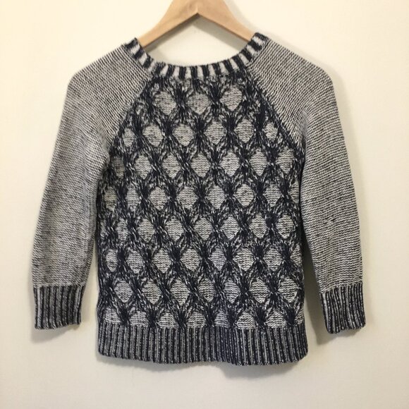 Banana Republic Cable Knit Cropped 3/4 Sleeve Sweater Top - Picture 2 of 13